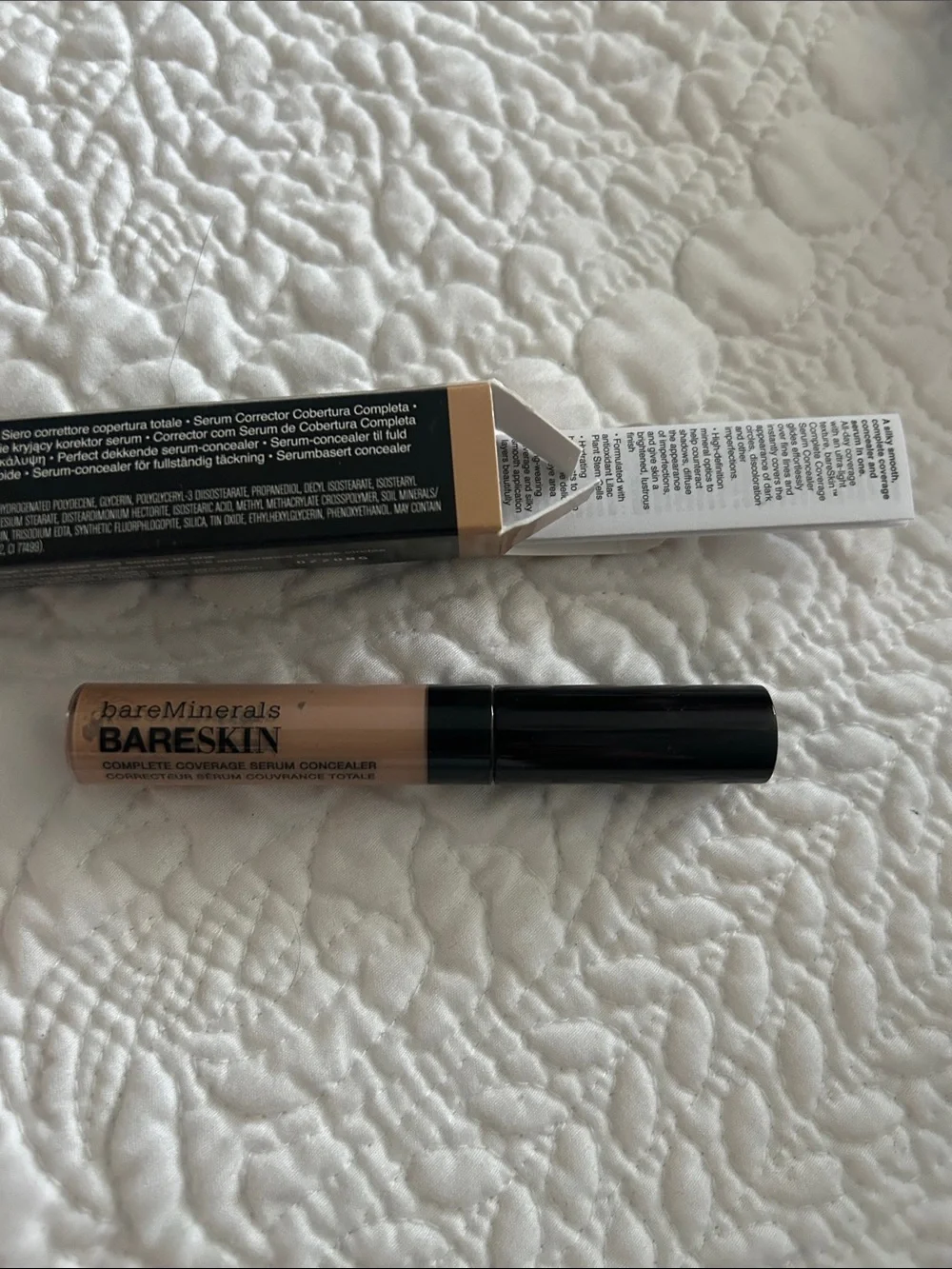 bareMinerals BARESKIN Complete Coverage Serum Concealer - medium golden